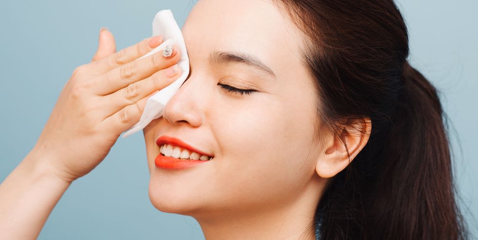 face wash remove makeup