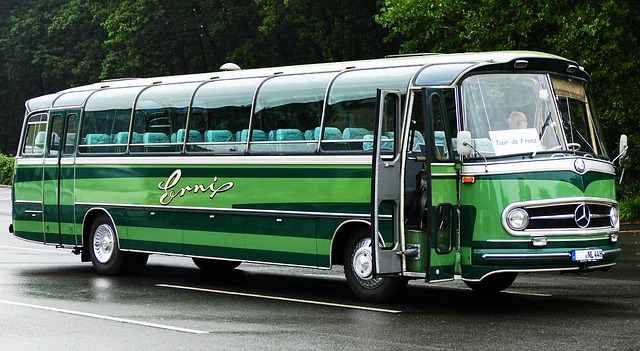 how much does a party bus cost to rent