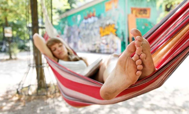 why hammocks are better than beds